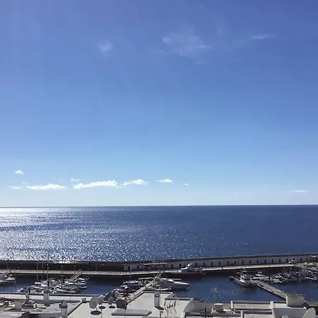 Apartment Stylish And Modern With Stunning Sea Views